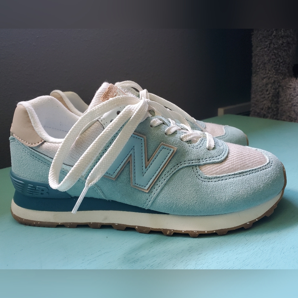 Womens New Balance